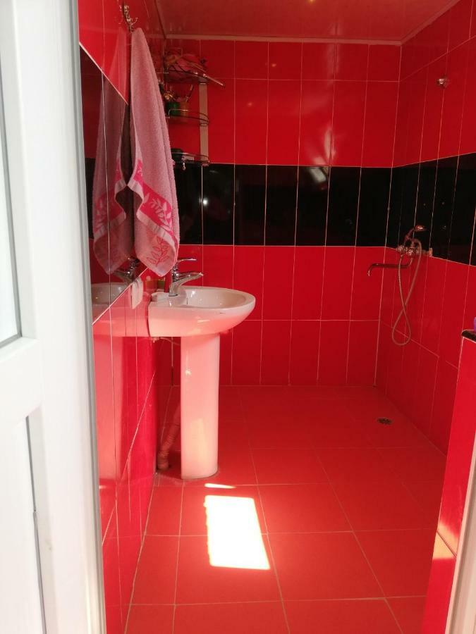 Готель Udabno Naili Екстер'єр фото